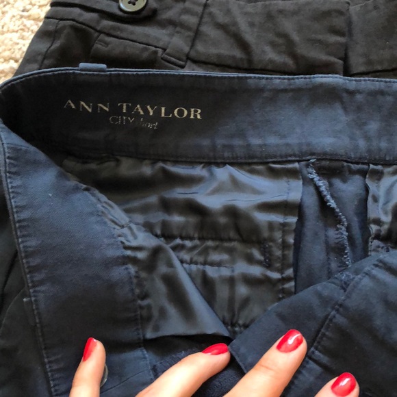 Shorts - Picture 2 of 3